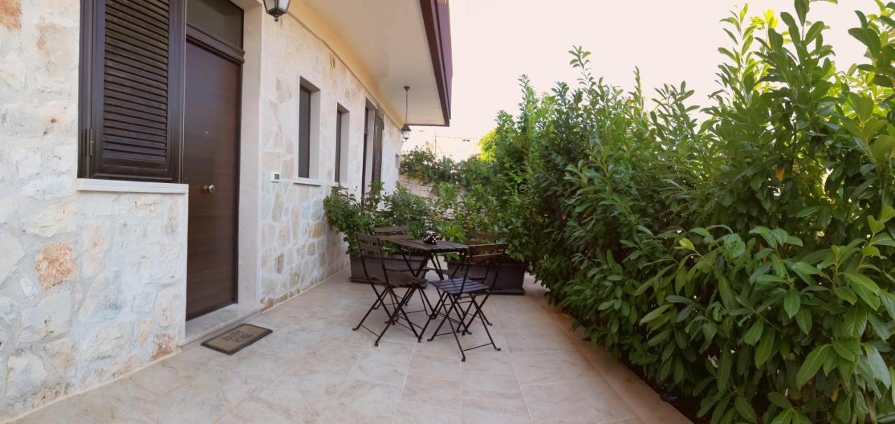 Eremo Del Dotto Aparthotel Alberobello Room photo
